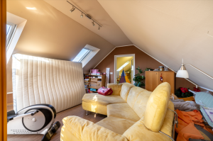 Wohnraum über Garage