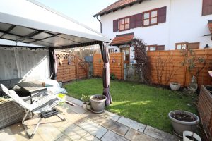 3Terrasse und Garten