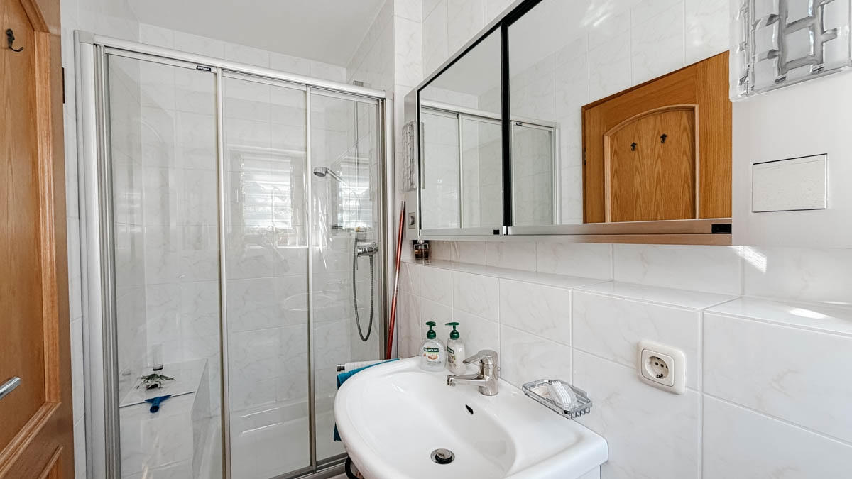 Badezimmer EG