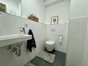 Gäste-WC Erdgeschoss