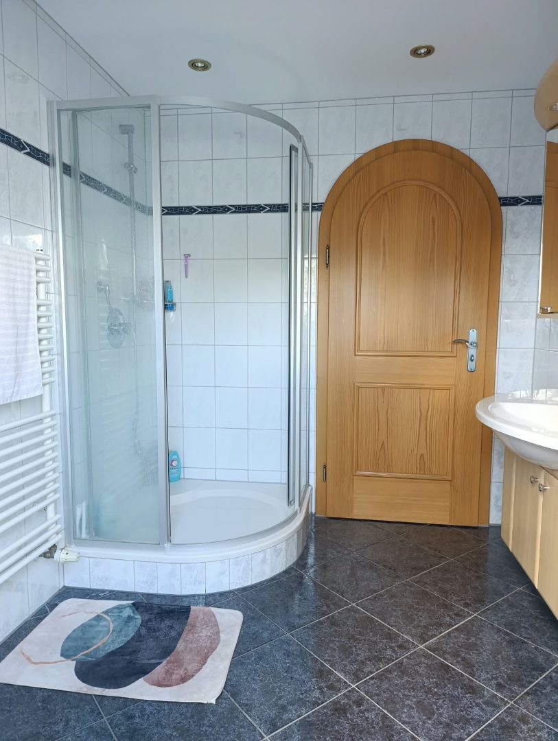 Badezimmer 1.OG